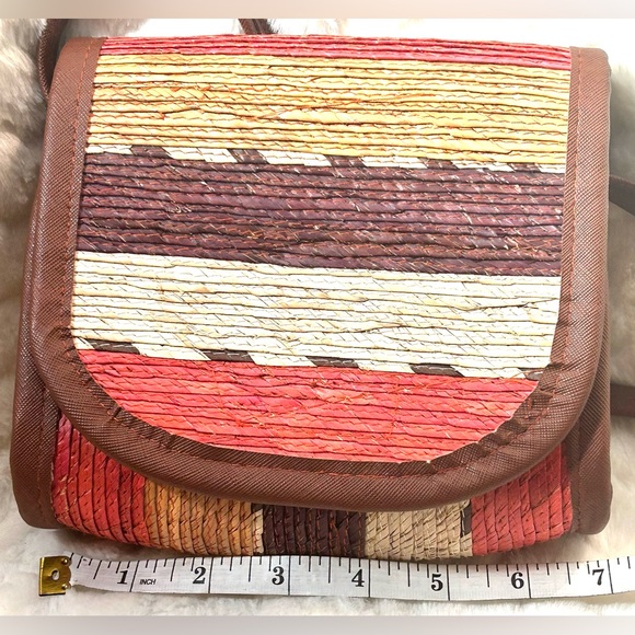 Brown Tan Orange Gold Handmade Boho Straw Crossbody Purse Bag - Picture 6 of 8